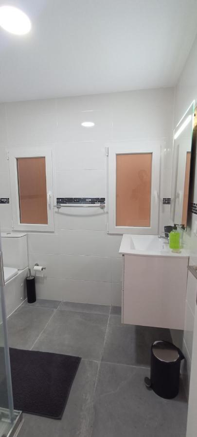 Pmt16 - Large City Apartment On The Beach Torrevieja Luaran gambar